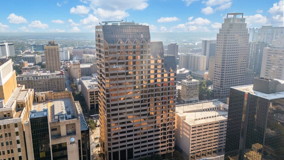 More Photos Of 300 Convent St, San Antonio Office For Lease