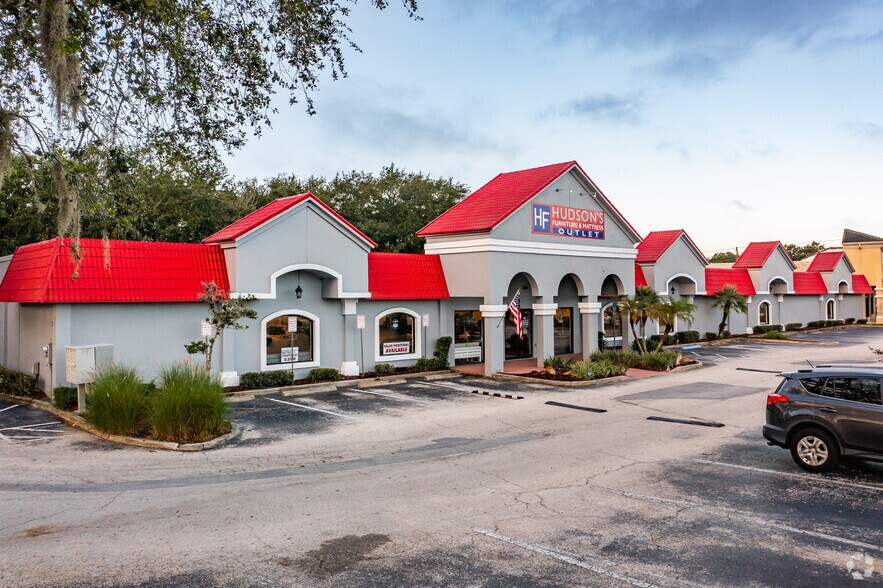 More Photos Of 684 E Altamonte Dr, Altamonte Springs General Retail For Sale