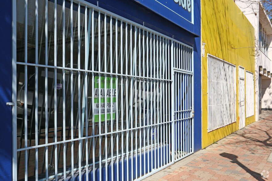 More Photos Of 911-913 Main St, Delano Storefront For Lease