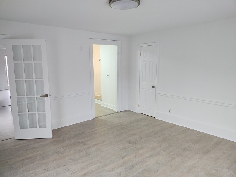 More Photos Of 119 W Main St, Youngsville Freestanding For Lease