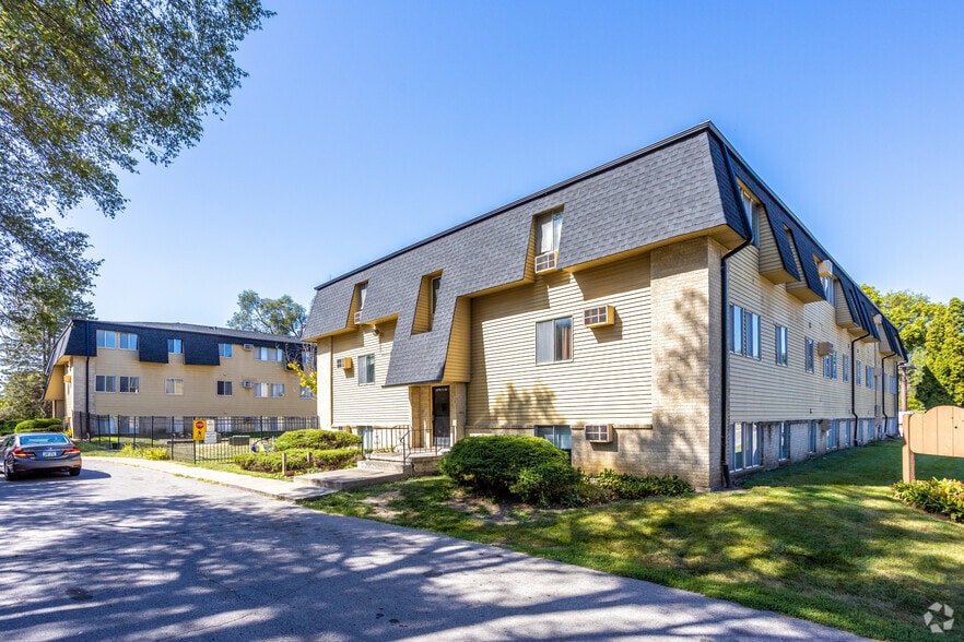 More Photos Of 810 Payton Ave, Des Moines Apartments For Sale