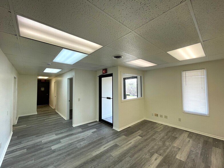 More Photos Of 6947 Promway Ave NW, North Canton Office For Lease