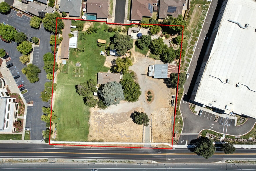 More Photos Of 9455 E Stockton Blvd, Elk Grove Specialty For Sale