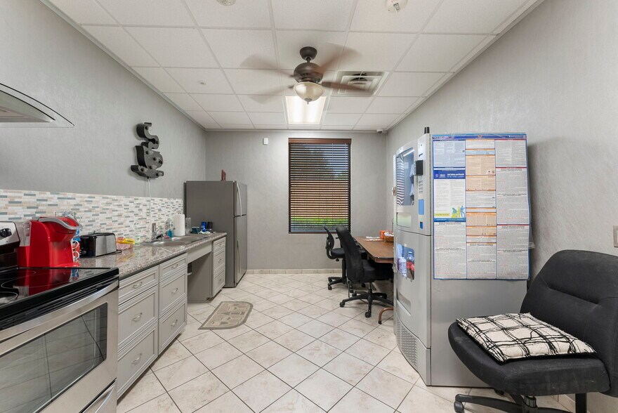 More Photos Of 1125 Cypress Station Dr, Houston Medical For Sale