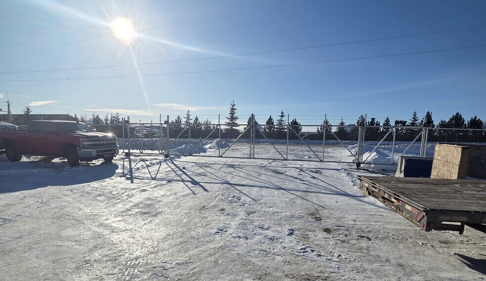 More Photos Of 1301 W Mystery Ave, Wasilla Industrial For Lease