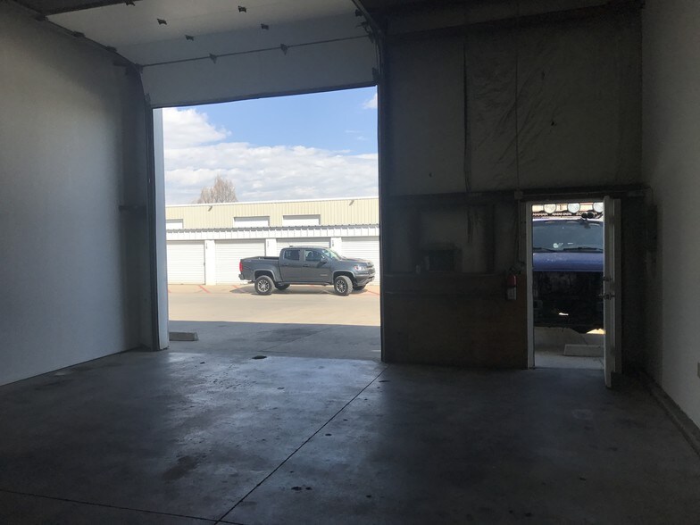 More Photos Of 6535 York St, Denver Warehouse For Lease