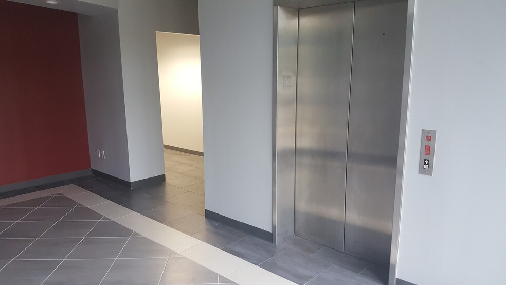 More Photos Of 6111 Gazebo Park Pl N, Jacksonville Medical For Lease