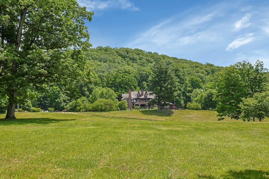 More Photos Of 20 Nazareth Way, Philipstown Specialty For Sale