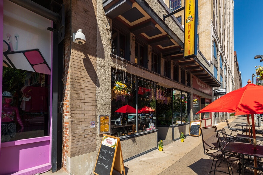 More Photos Of 1315-1317 Washington Ave, Saint Louis Restaurant For Sale