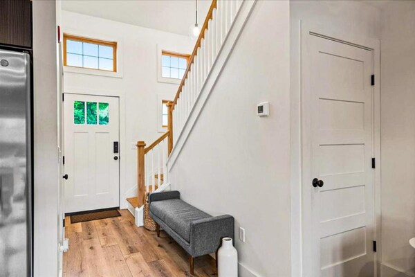 More Photos Of 10 Front St, Lake George Hospitality For Sale