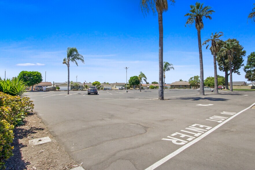 More Photos Of 6575 Crescent Ave, Buena Park Schools For Lease