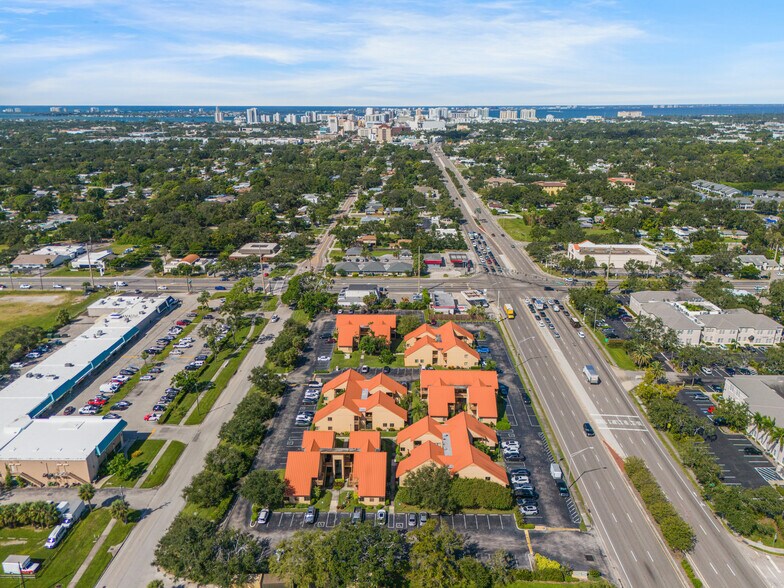 More Photos Of 2831 Ringling Blvd, Sarasota Medical For Sale
