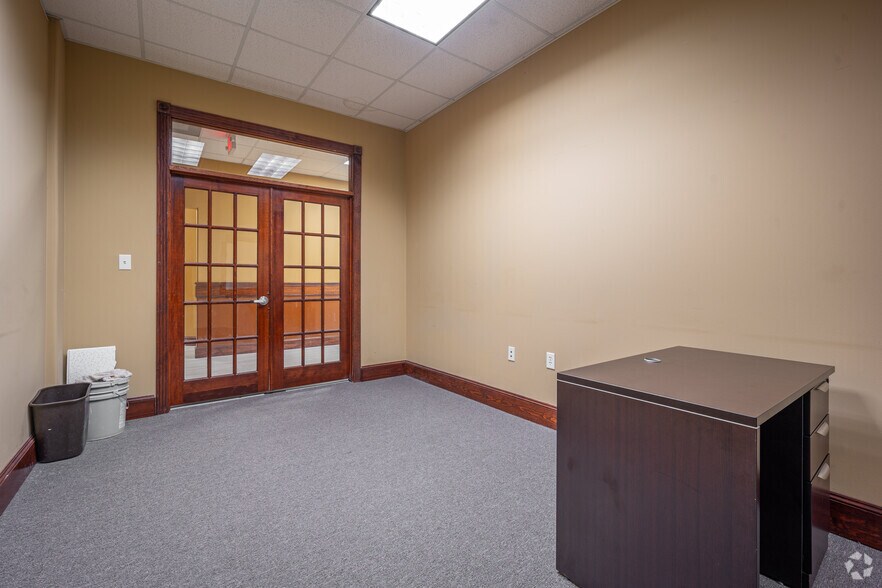 Photo of 4th Floor Ste 406