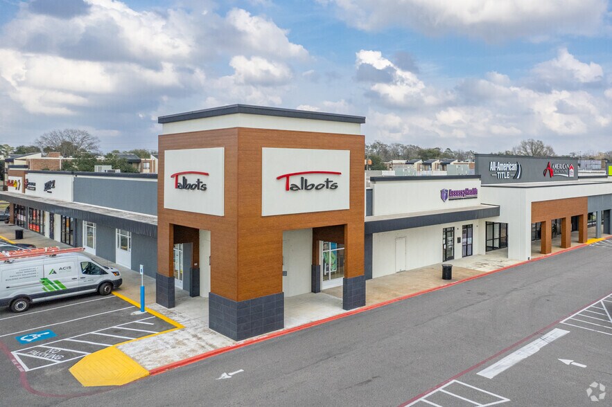 More Photos Of 6420-6474 Phelan Blvd, Beaumont General Retail For Sale