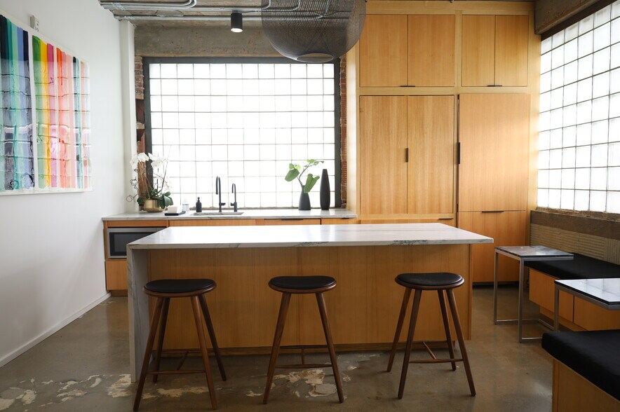 More Photos Of 1219 4th Ave S, Nashville Office For Lease