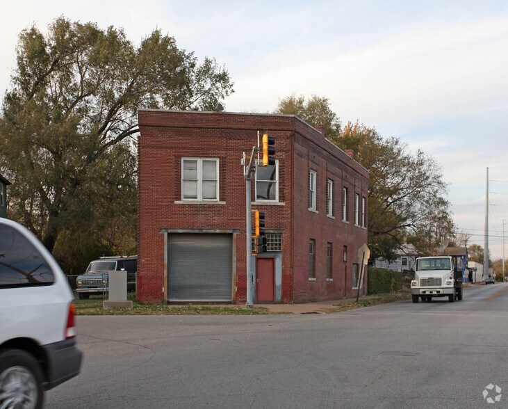 More Photos Of 1200 Argentine Blvd, Kansas City Storefront Retail Residential For Sale