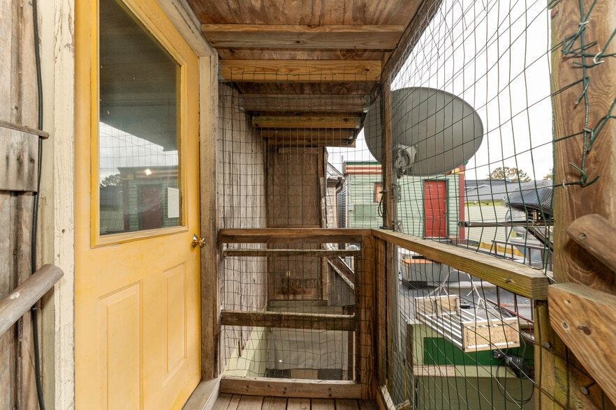 More Photos Of 19 Cottage St, Bar Harbor Storefront For Sale