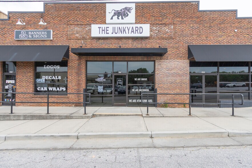 More Photos Of 107 E Orr St, Anderson Specialty For Sale