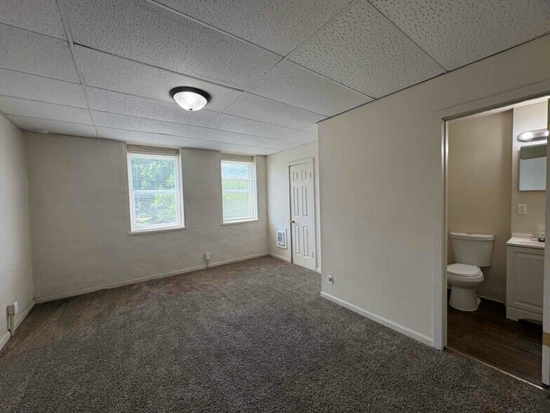 More Photos Of 613 N Fulton Ave, Evansville Apartments For Sale