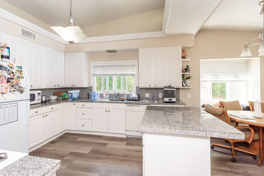 More Photos Of 4224 Crestline Ave, Fair Oaks Apartments For Sale