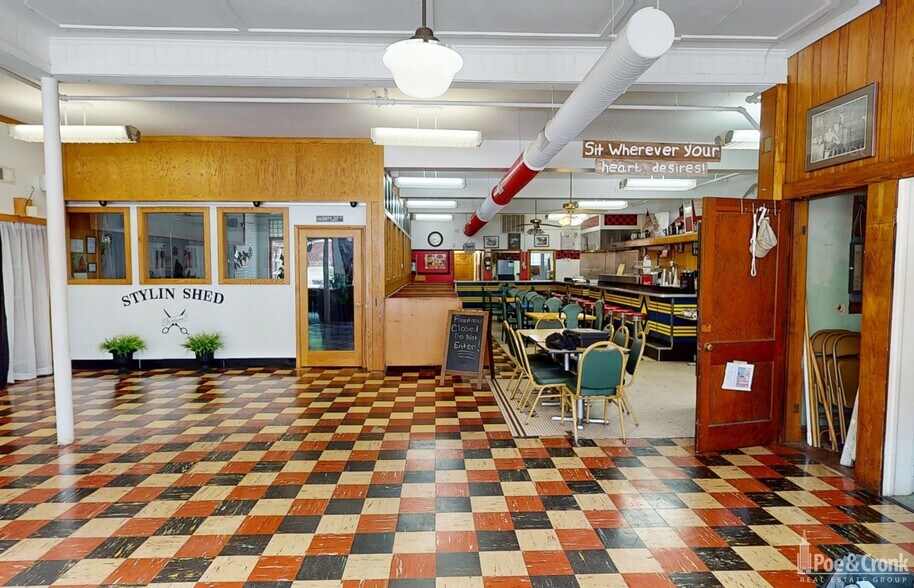 More Photos Of 19771 Main St, Buchanan Storefront Retail Office For Lease