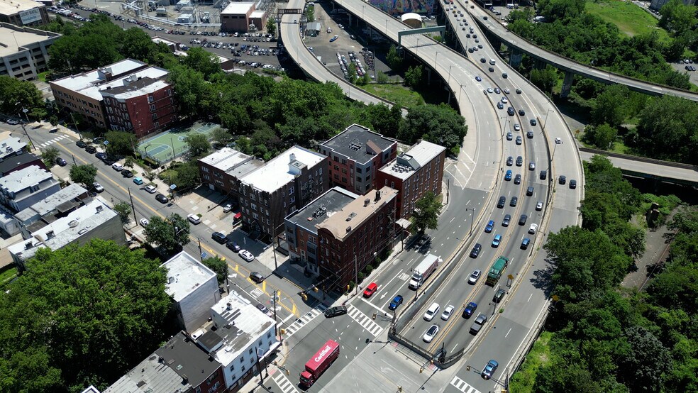 More Photos Of 76 Palisade Ave, Jersey City Apartments For Sale