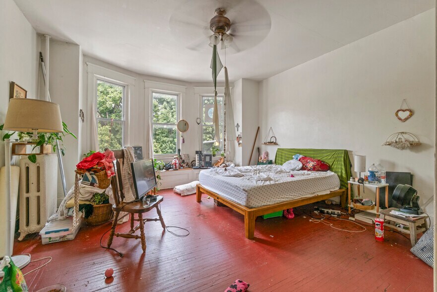 More Photos Of 103 W 29th St, Baltimore Apartments For Sale