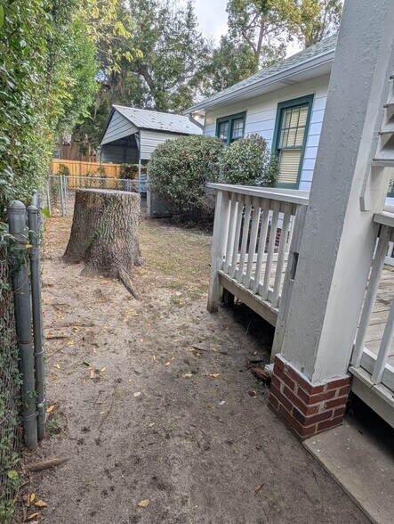 More Photos Of 1427 E Fort King St, Ocala Flex For Sale