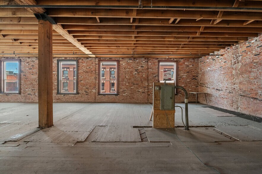 More Photos Of 115 S Jefferson St, Spokane Apartments For Lease