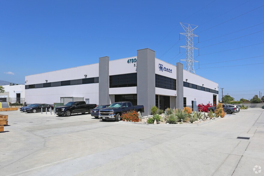 More Photos Of 4730 Littlejohn St, Baldwin Park Warehouse For Lease