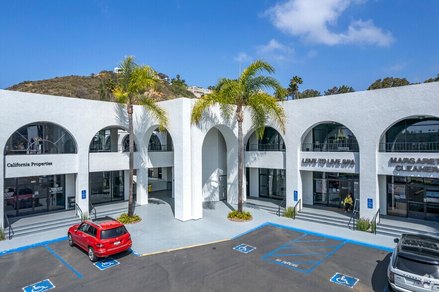 More Photos Of 3790 Via De La Valle, Del Mar Office For Sale