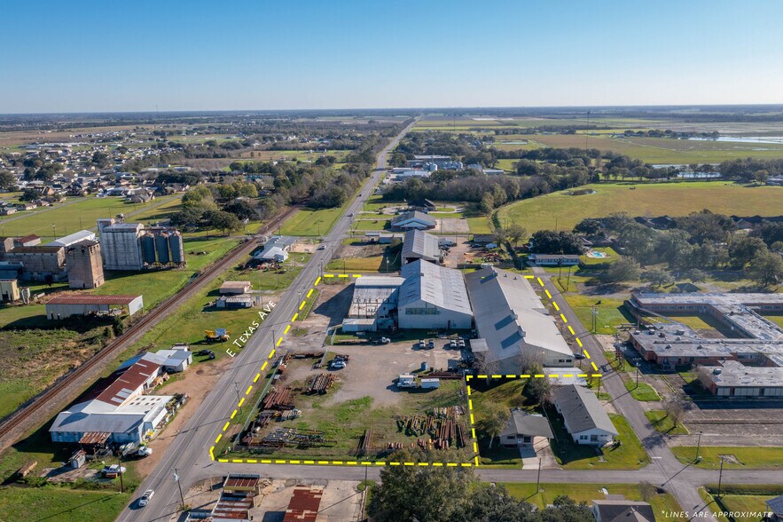 More Photos Of 700 E Texas Ave, Rayne Warehouse For Sale