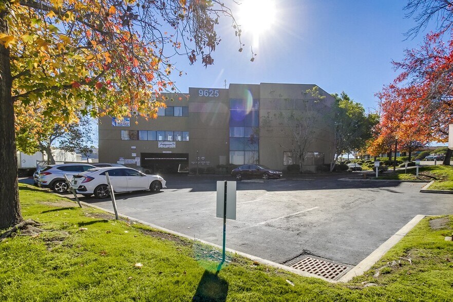 More Photos Of 9625 Black Mountain Rd, San Diego Office For Sale