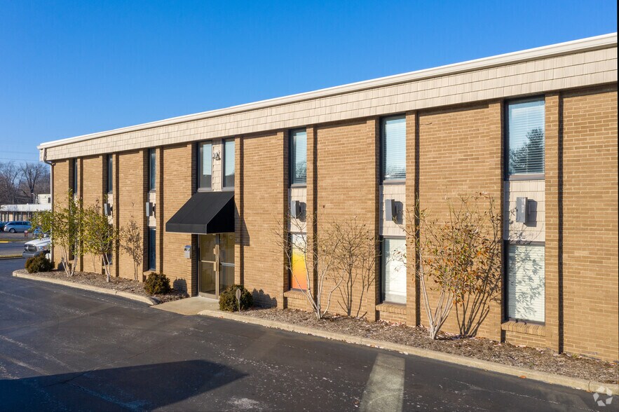 More Photos Of 2040 Regency Rd, Lexington Office For Lease