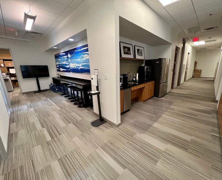 More Photos Of 2600 N Dallas Pky, Frisco Office For Lease