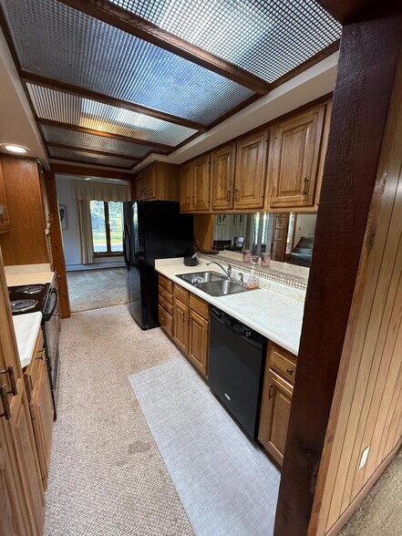 More Photos Of 11502 E Thompson Rd, Indianapolis Specialty For Sale