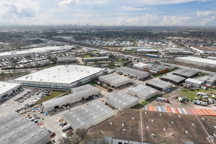 More Photos Of 12826 Hempstead Rd, Houston Unknown For Lease