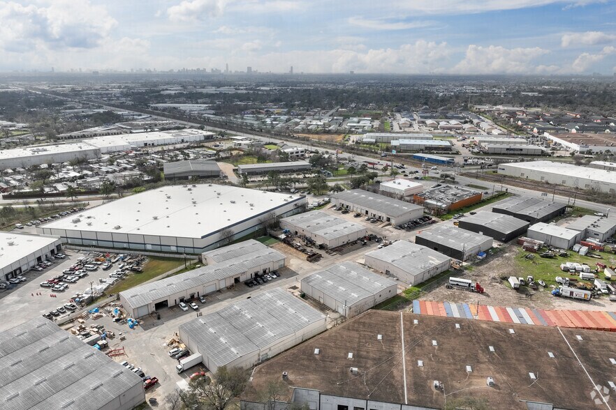 More Photos Of 12826 Hempstead Rd, Houston Unknown For Lease