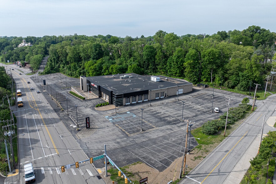 More Photos Of 4800 Clairton Blvd, Pittsburgh Auto Dealership For Lease