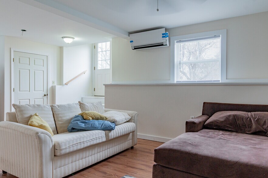 More Photos Of 1530 Congress St, Portland Multifamily For Sale