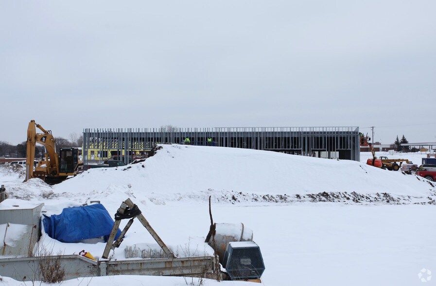 More Photos Of 13300 Pioneer Trl, Eden Prairie Office For Lease