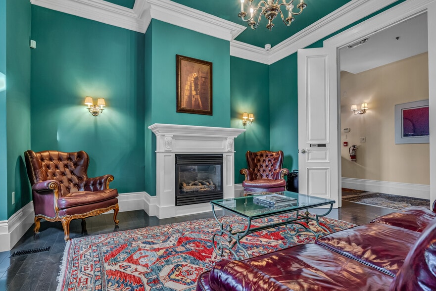 More Photos Of 15 Prince Arthur Ave, Toronto Office Residential For Lease