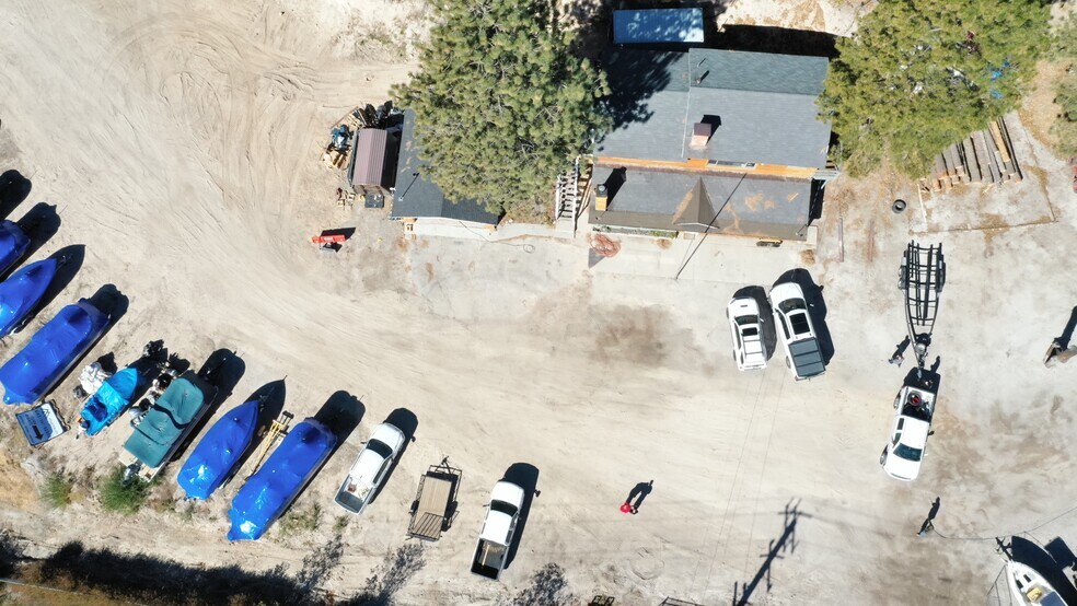 More Photos Of 32864 Hilltop Blvd, Running Springs Freestanding For Sale