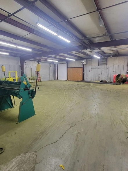 More Photos Of 2306 Smyrna Church Rd, Chatsworth Industrial For Sale