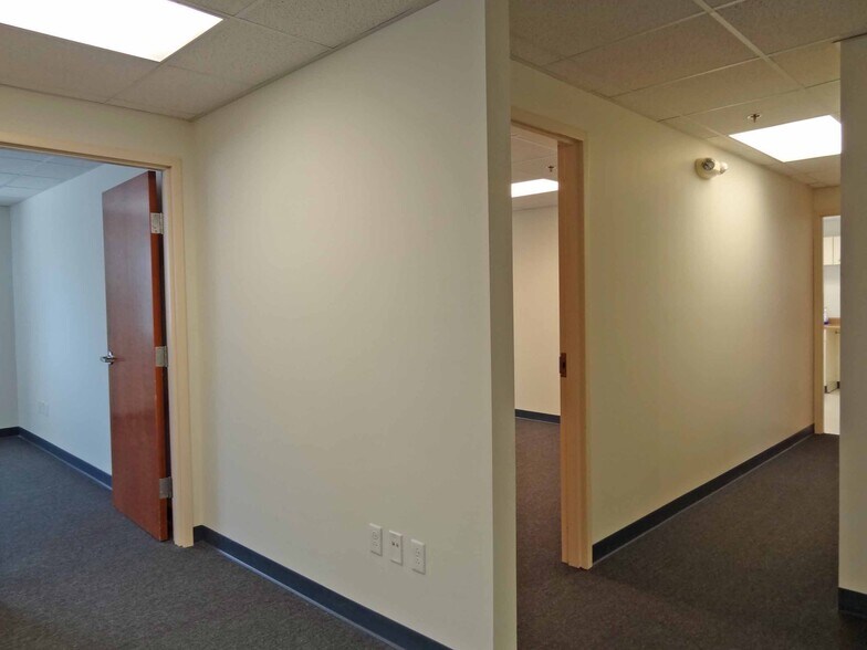 More Photos Of 1311-1319 Pineview Dr, Morgantown Medical For Sale