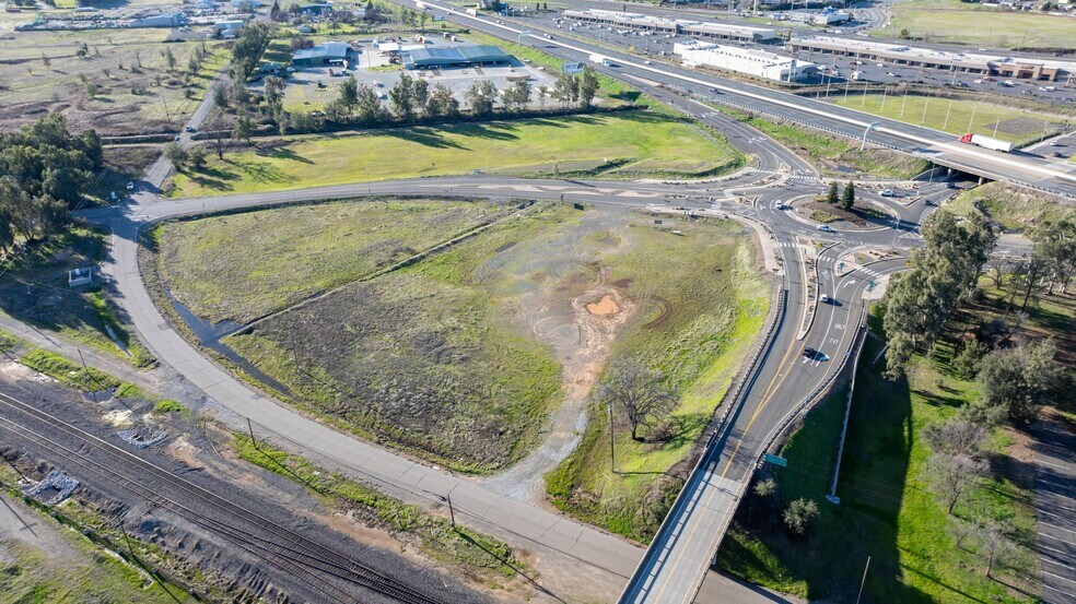 More Photos Of Factory Outlets @ I-5, Anderson Land For Sale