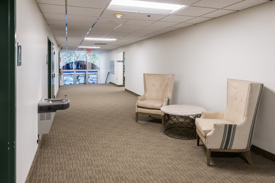 More Photos Of 463 Worcester Rd, Framingham Medical For Lease