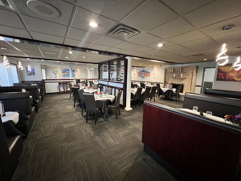 More Photos Of 9415 Main St, Clarence Freestanding For Sale