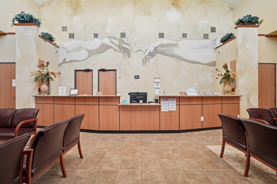 More Photos Of 11706 Fallbrook Dr, Houston Medical For Lease