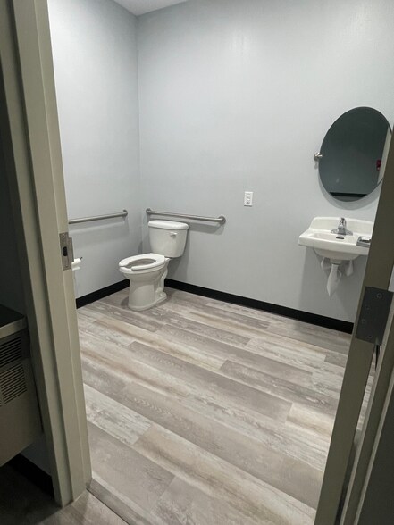 More Photos Of 733 Tillman Pl, Plant City Coworking Space